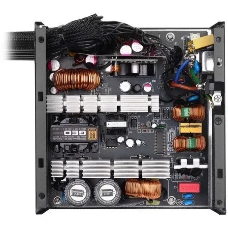منبع تغذیه کامپیوتر گرین مدل GP800A-GED 80 Plus Bronze توان 800 وات