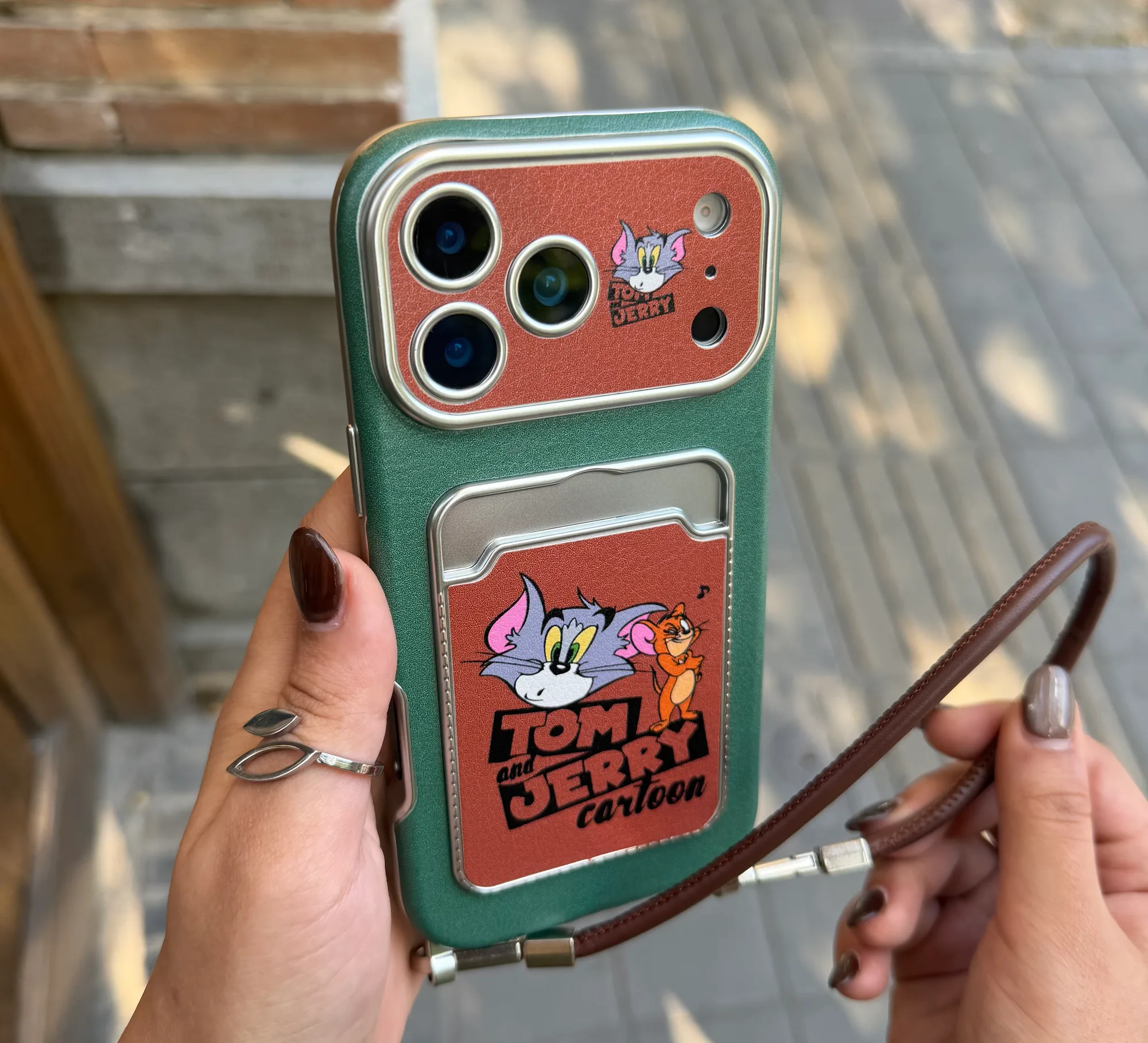 کاور طرح تام و جری اپل iPhone 16 / iPhone 16 Pro / iPhone 16 Pro Max