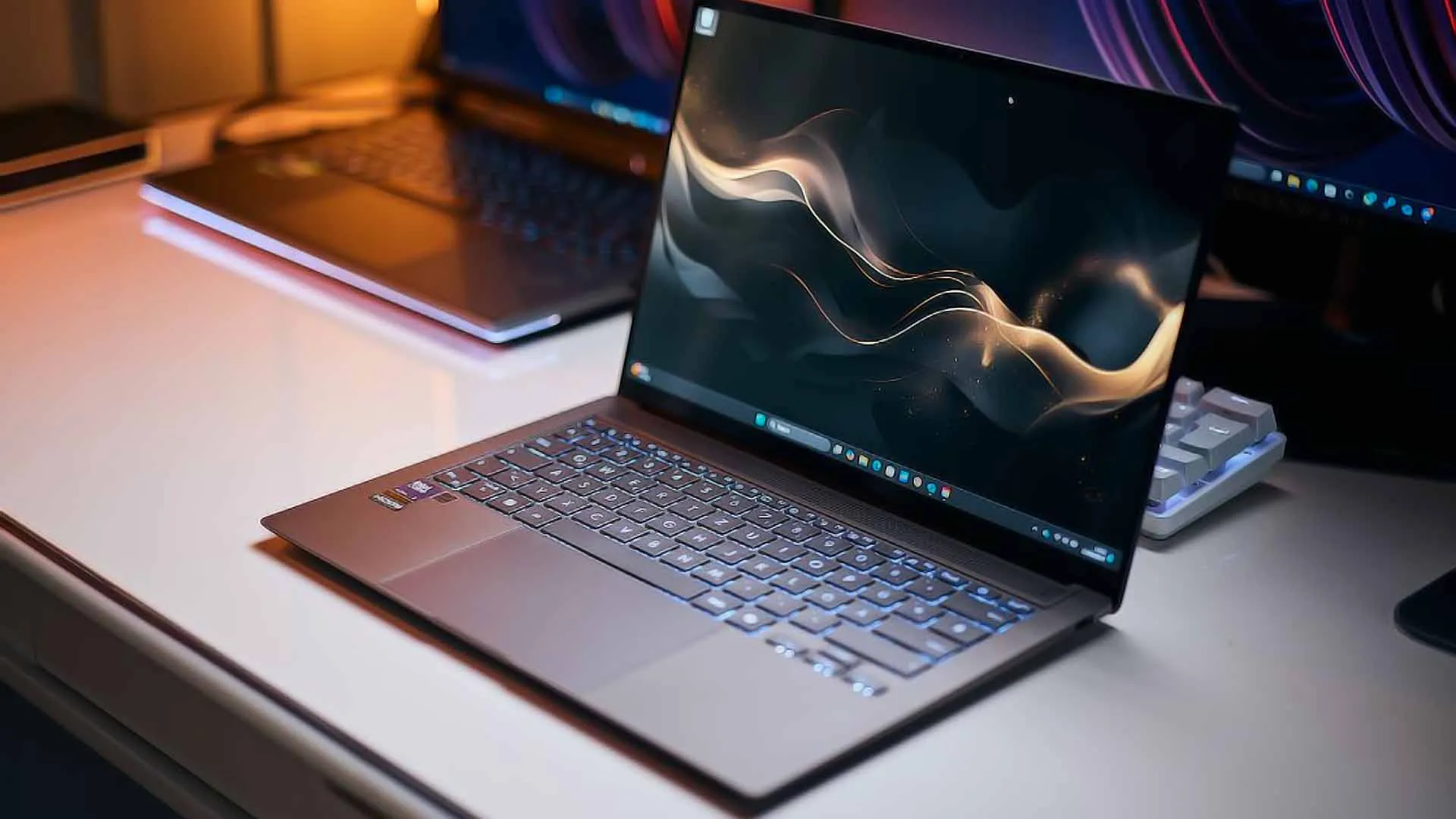 بررسی تخصصی لپ‌تاپ‌های سری ZenBook ایسوس