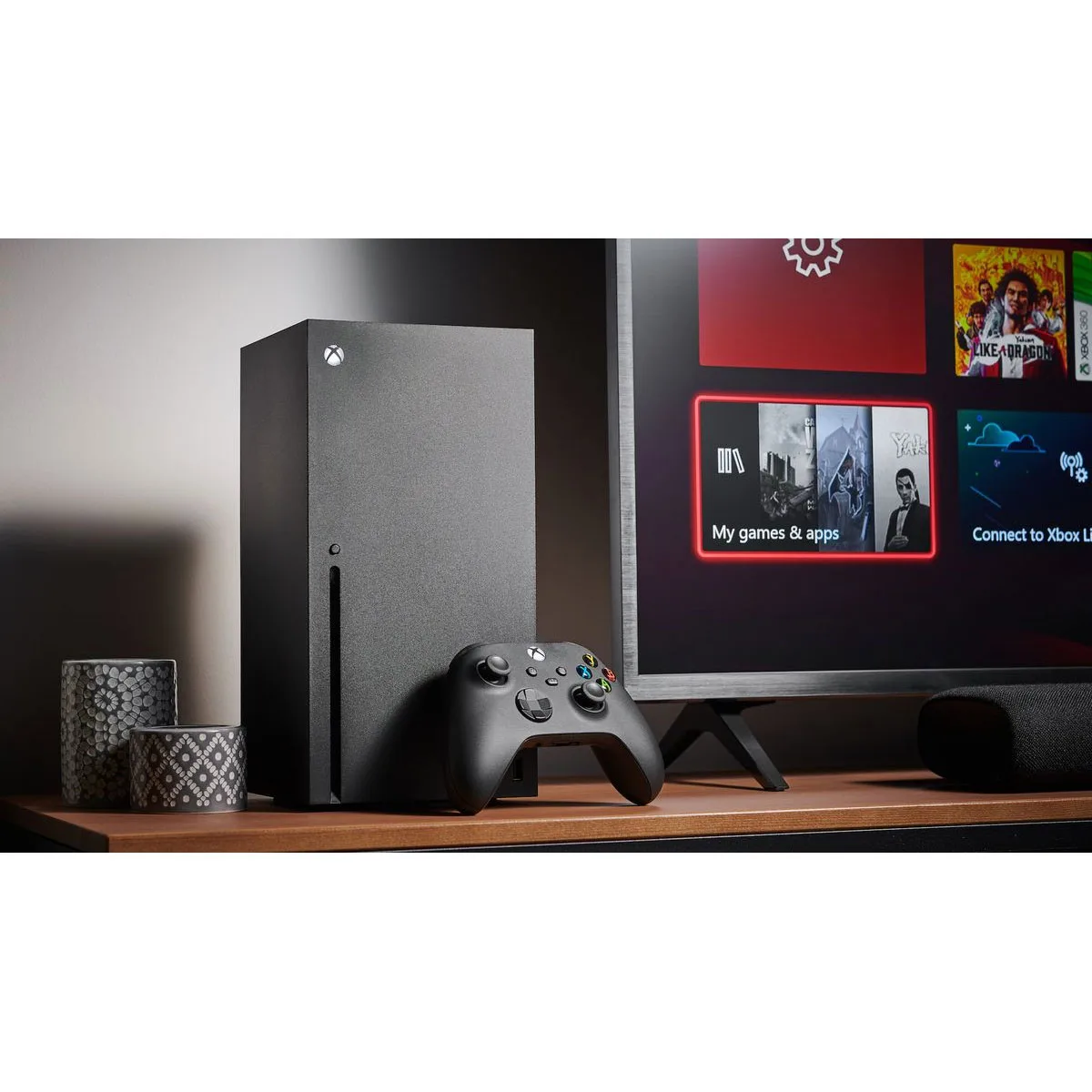 کنسول بازی مایکروسافت مدل Xbox Series X ظرفیت 1 ترابایت به همراه دسته اضافی