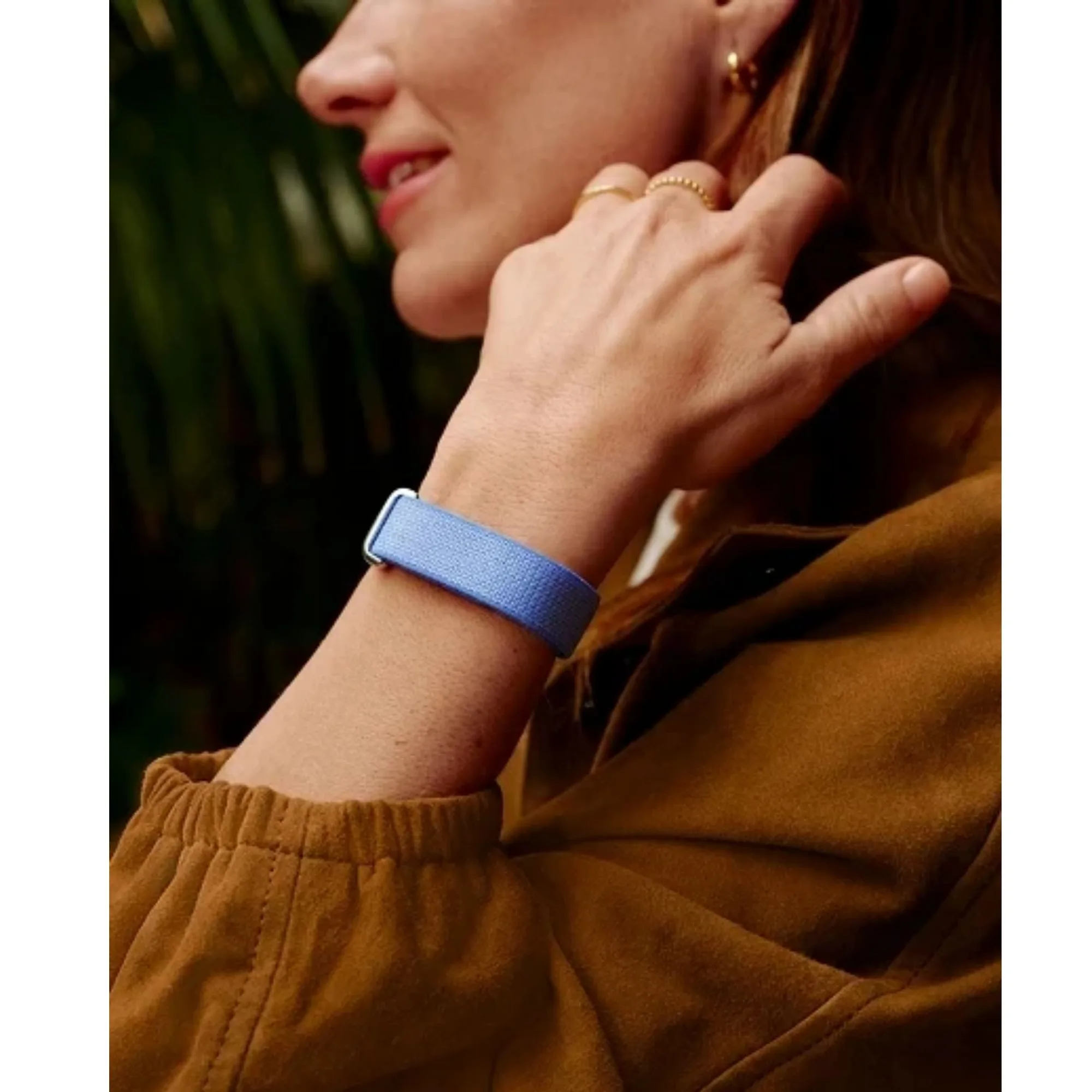 مچ بند هوشمند گوگل مدل Fitbit Air با بند پارچه‌ای