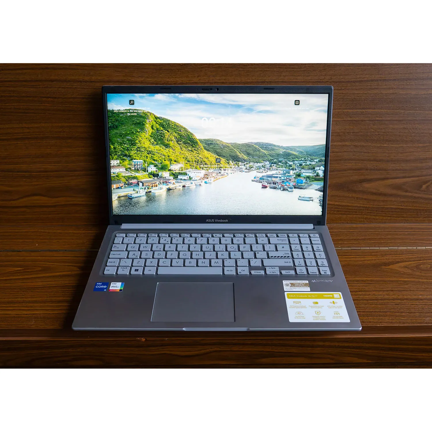 لپ‌تاپ ایسوس مدل Vivobook 15 X1504VA-NJ379 با پردازنده Core i7-1355U، رم 8GB DDR4 با فرکانس 3200MHz، حافظه SSD با ظرفیت 512GB، نمایشگر 15.6 اینچ TFT با وضوح Full HD