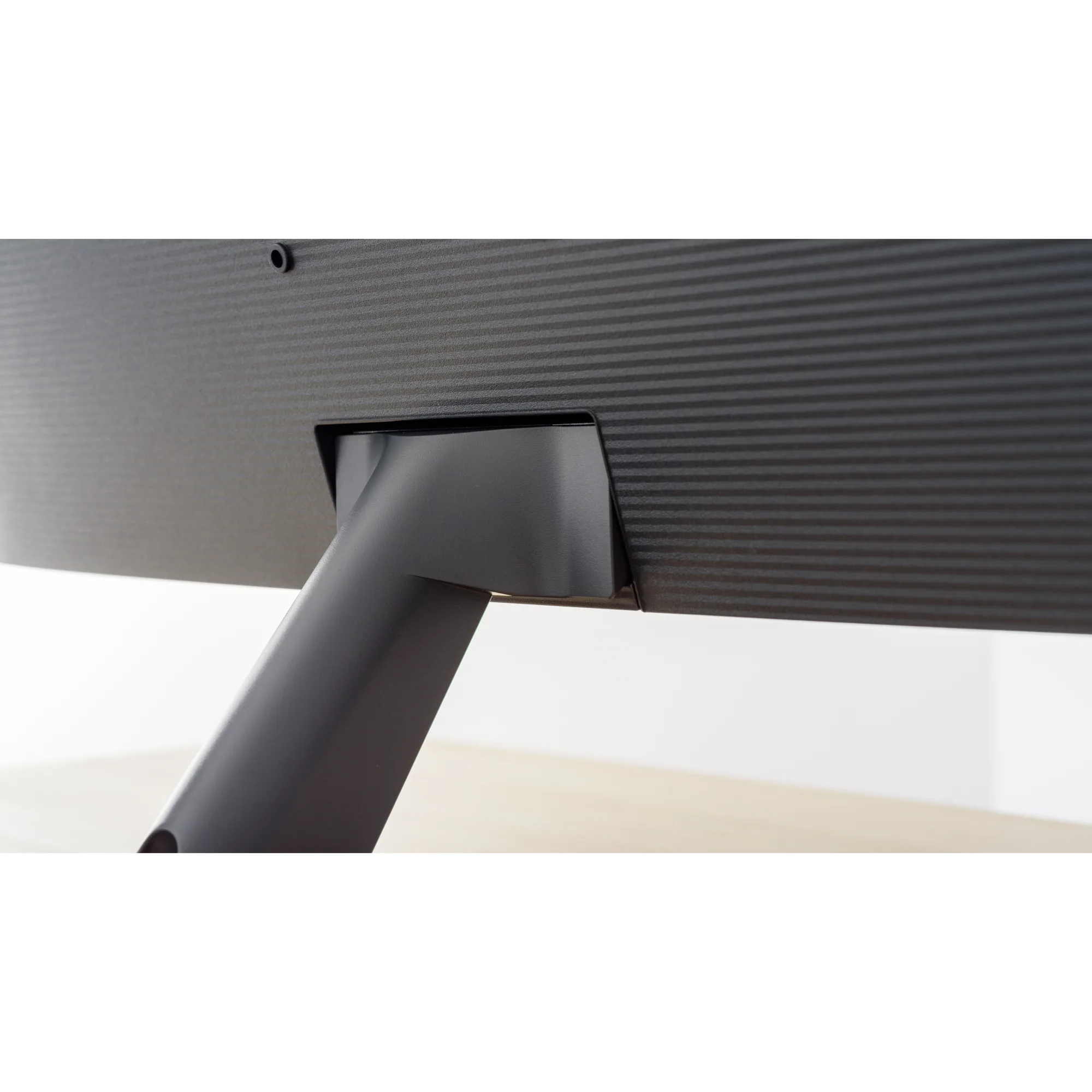 مانیتور سامسونگ مدل U32J590-4K سایز 32 اینچ