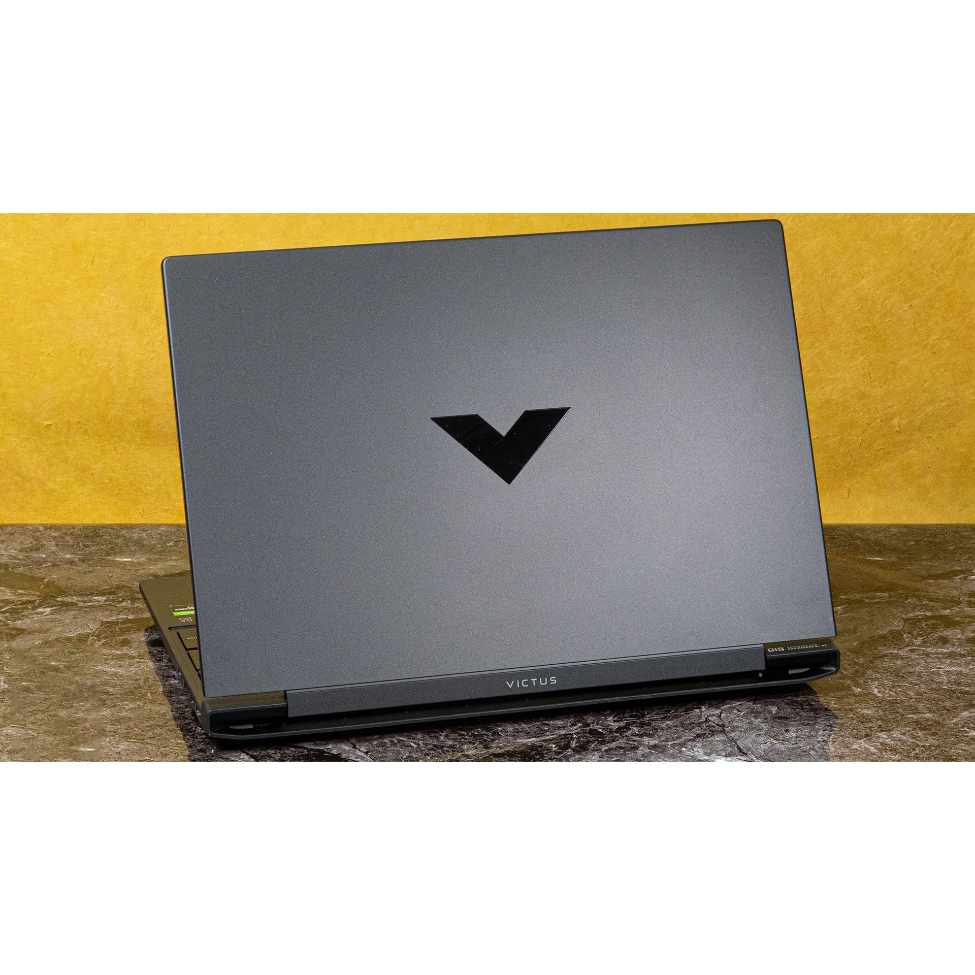 لپ تاپ 15.6 اینچی اچ‌ پی مدل Victus 15 fa2082wm-i5 13420H-RTX4050 6GB-16GB DDR4 3200MHz-512GB SSD-FHD 144Hz-W