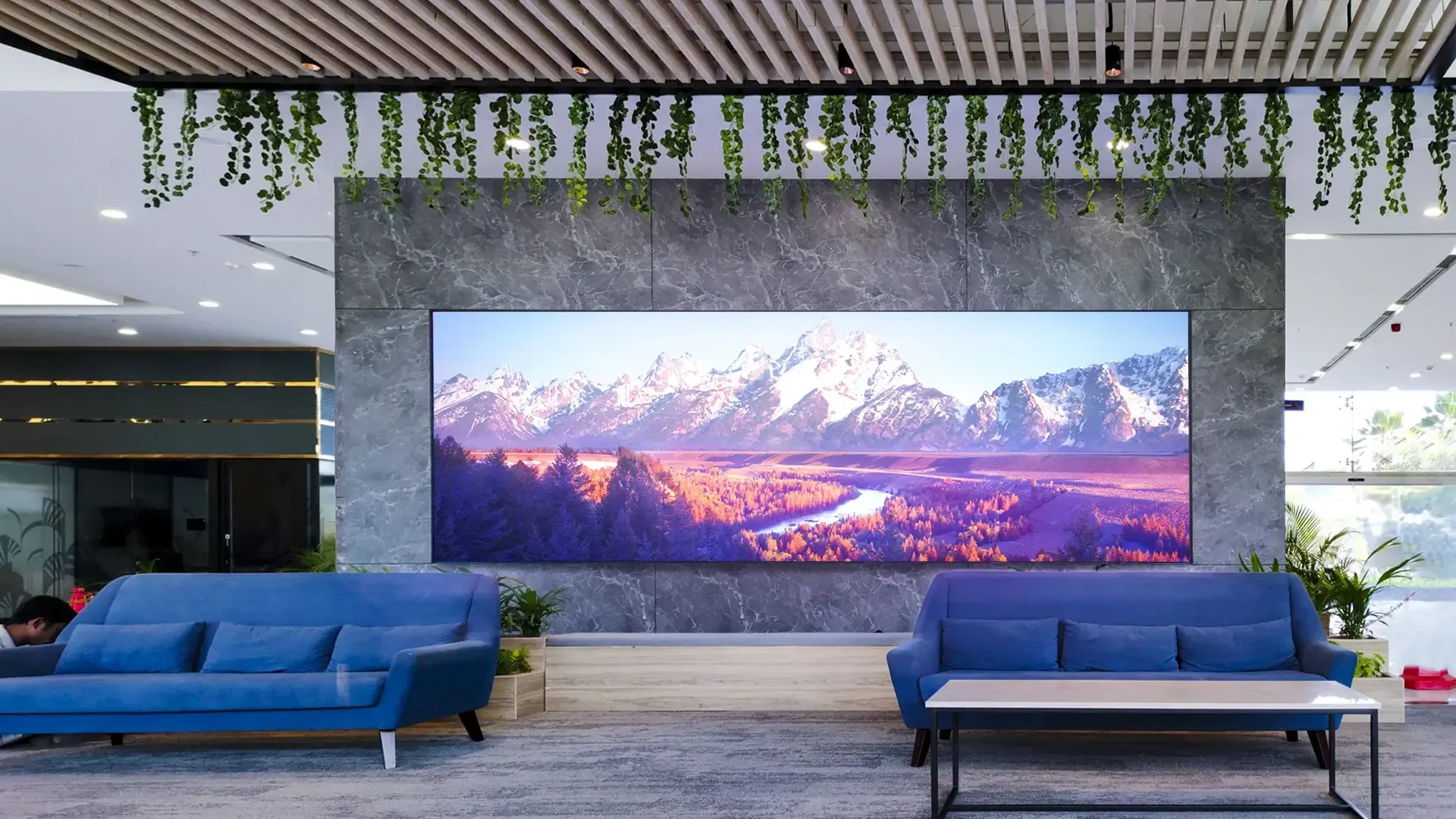 ویدئو وال چیست؟ راهنمای کامل آشنایی با Video Wall، کاربردها و مزایا